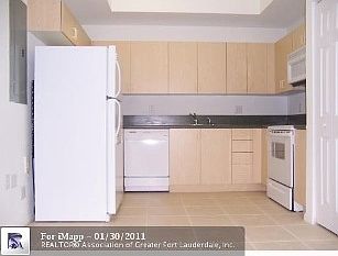 2nd image of 2801 Riverside Dr APT 204