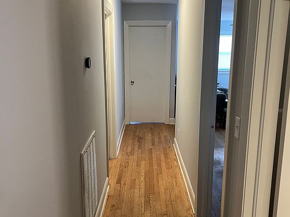 3rd image of 613 Parkway Blvd
