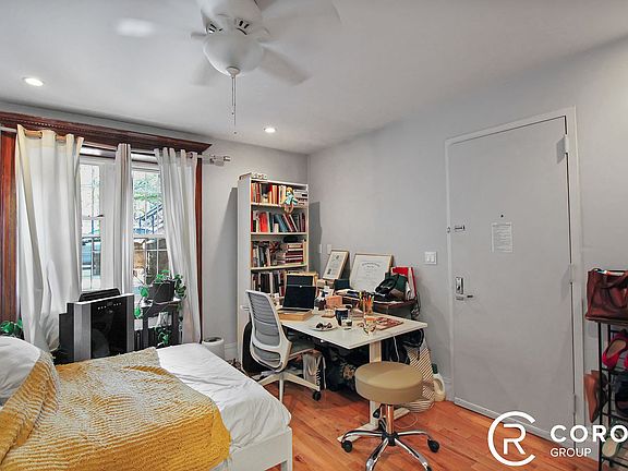 4th image of 1093 Dean St #1
