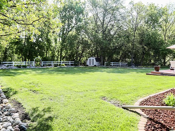 5th image of 2614 Fairway Dr