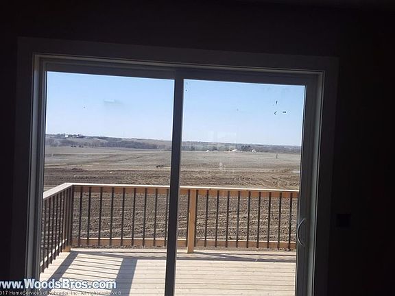 4th image of 1210 Birchwood Dr