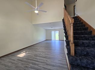 753 Spring Cir, Liberty, MO 64068