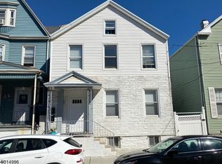 234 Cleveland Ave, Harrison, NJ 07029