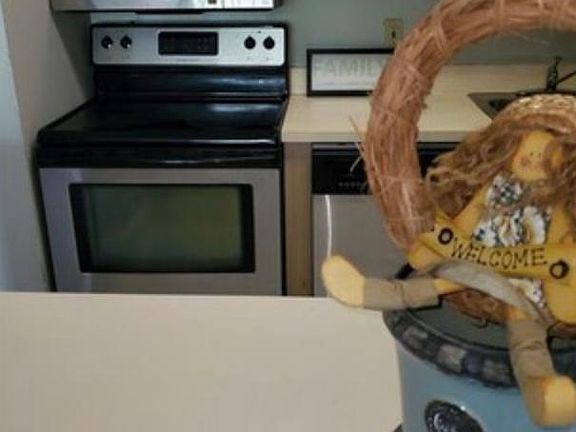 2nd image of 10733 Cleary Blvd APT 206