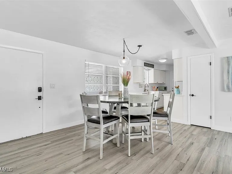 1661 Coronado Rd — Photo 35