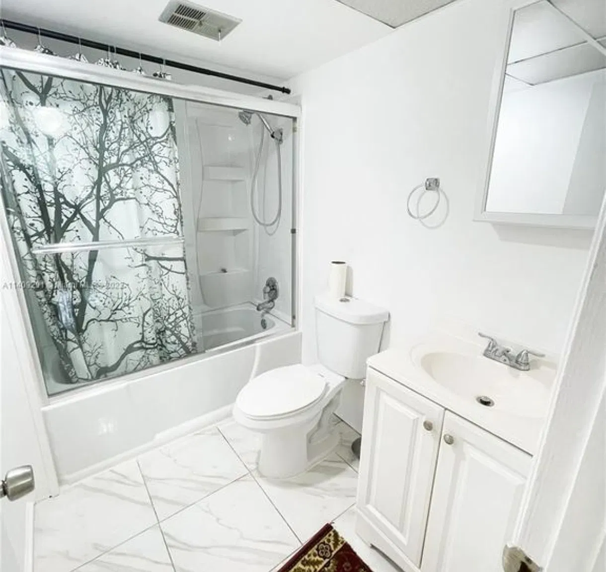 1 bed, 1080 sqft, $925 — Photo 3