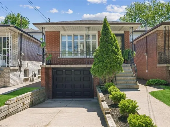 233 E 8th St, Hamilton, ON L9A 3L7