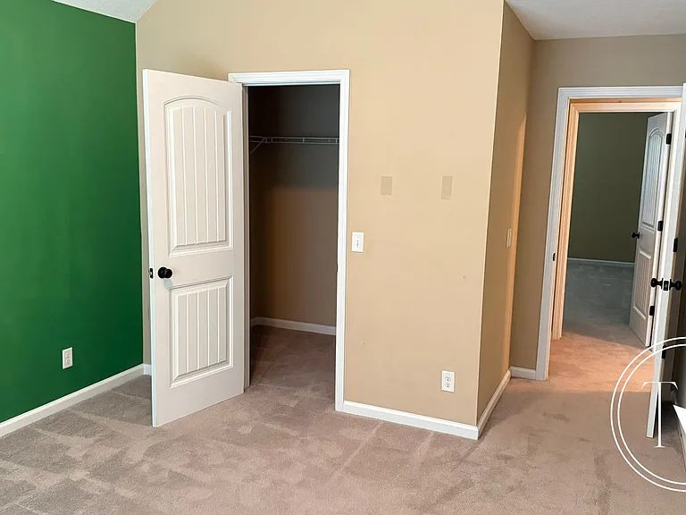 639 Red Oak Ln — Photo 19