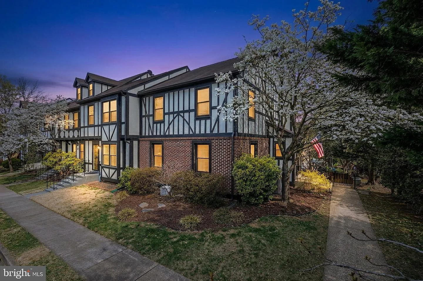 1100 Snead Pl photo 1