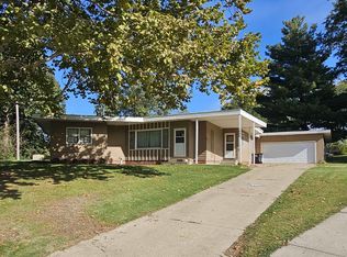 1009 Crest Dr, Creston, IA 50801