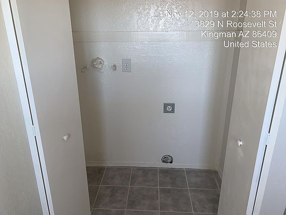 3rd image of 3829 N Roosevelt St APT 3