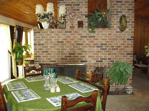 5th image of 1326 Parkview Dr