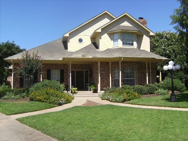 1st image of 904 Raven Bend Ct