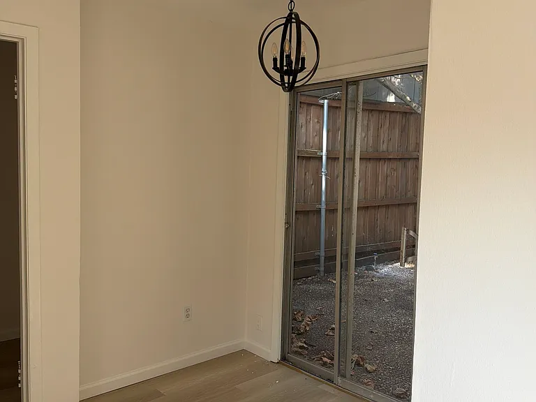 7038 Briarmeadow Dr — Photo 11