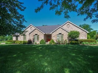 9683 Daybreak Ln, Loveland, OH 45140