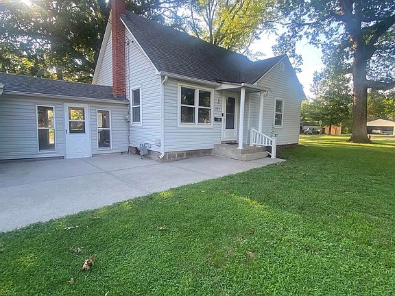2nd image of 525 Hickory Grove Ctr