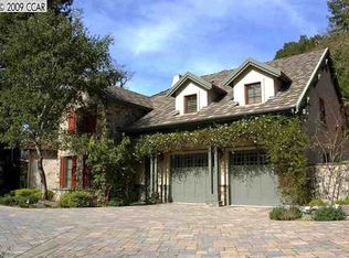 19 Las Cascadas Rd, Orinda, CA 94563