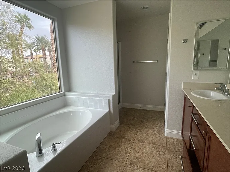 4 Ladasa Ct — Photo 18