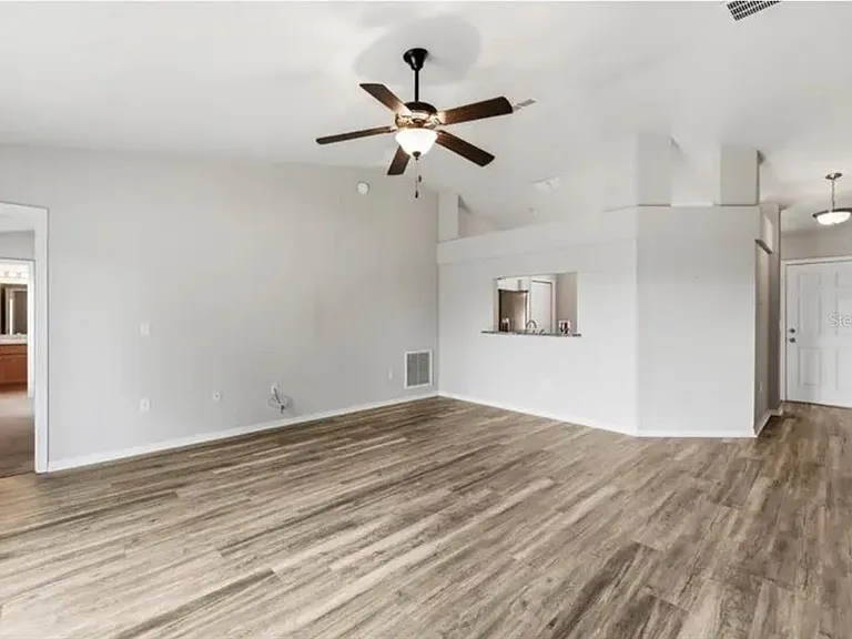 202 Highland Meadows Pl — Photo 6