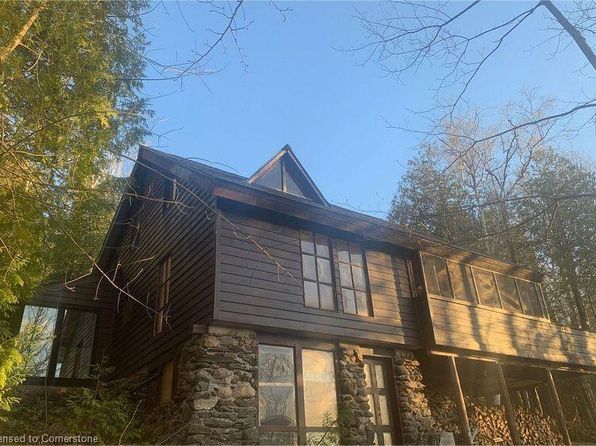 2724 River Rd, North Frontenac, ON K0H 2J0