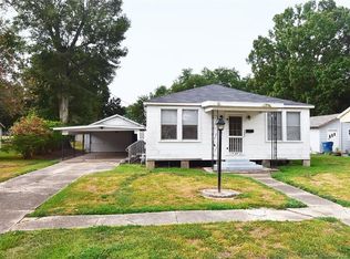 725 Davis St, Jennings, LA 70546