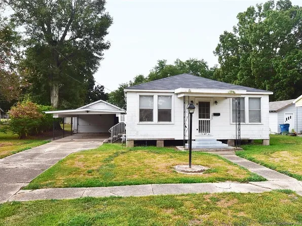 725 Davis St, Jennings, LA 70546