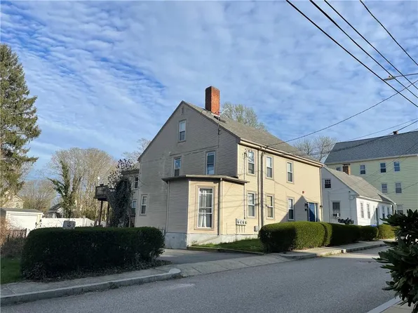 19 Barney St, Warren, RI 02885