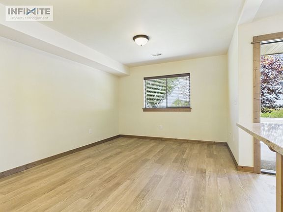 4th image of 2767 Fen Way #A