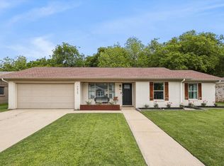 7429 S College Cir, North Richland Hills, TX 76180