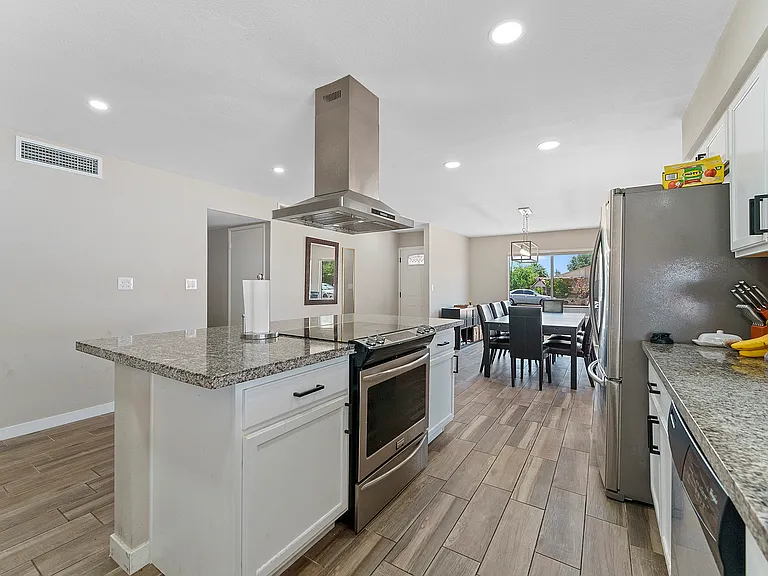 2228 W Enid Ave #4 — Photo 6