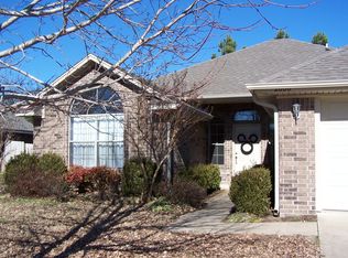 2000 Devyn Dr, Lavaca, AR 72941