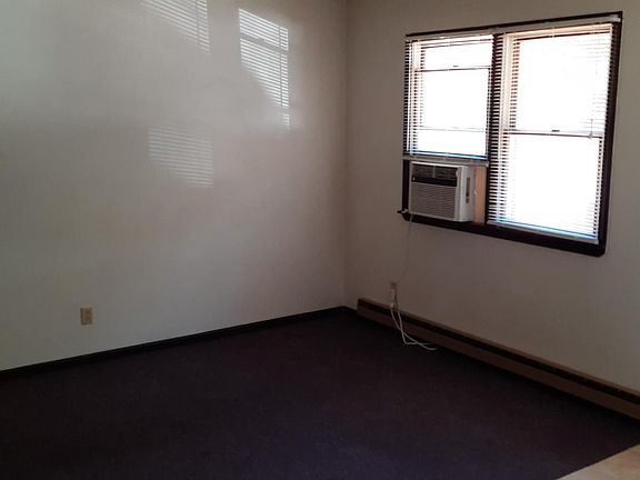3rd image of 1108 Melick Ave #3