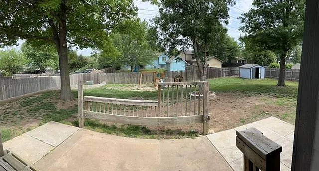 128 E Derby Hills Dr — Photo 1