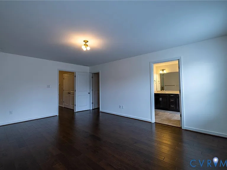 11443 Hayloft Ln — Photo 55