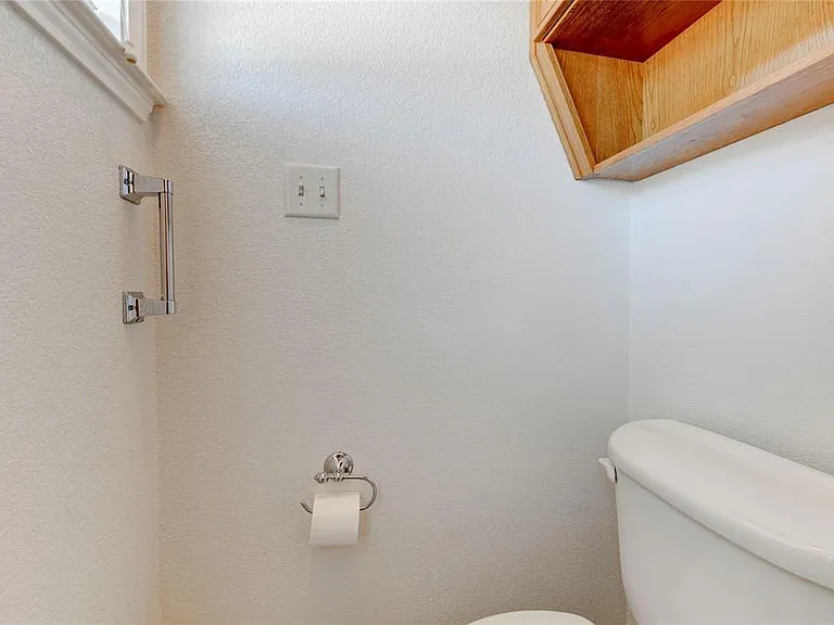 2300 County Road 302 — Photo 20