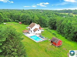 132 Sycamore Dr, Palmerton, PA 18071