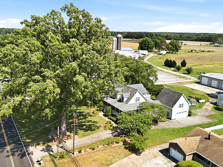 2029 Mount Pleasant Rd — Photo 40