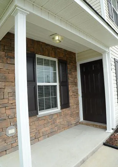 106 Glen Cannon Dr — Photo 2