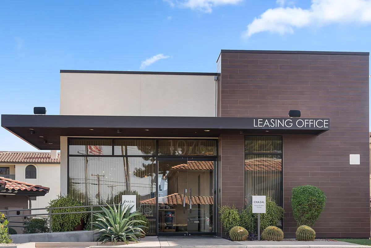Building Photo - Chazal Scottsdale