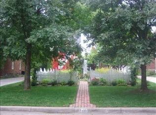 333 S Crestway St, Wichita, KS 67218