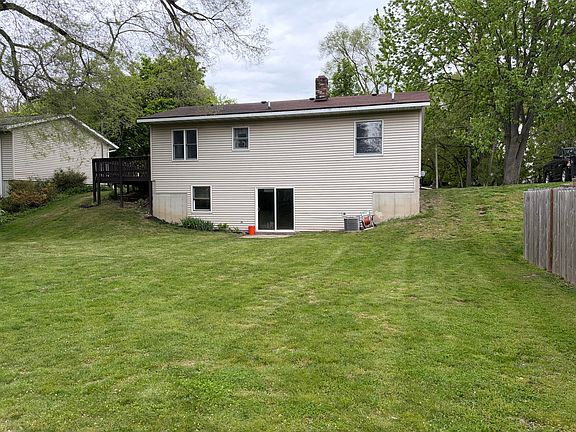 4th image of 530 W Marshall St