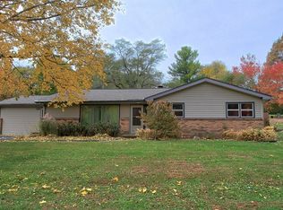8798 Sheffield Dr, Belvidere, IL 61008