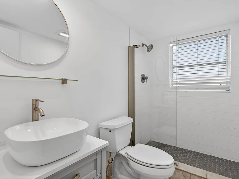 3960 Oaks Clubhouse Dr #512 — Photo 16