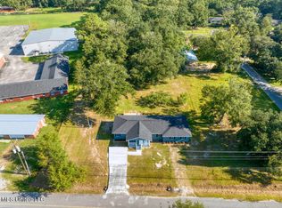 3805 Coventry Dr, Moss Point, MS 39562