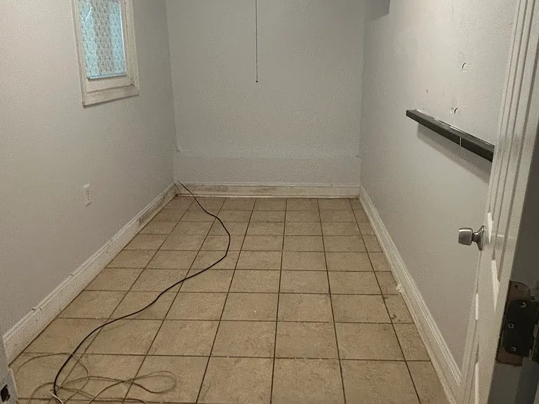 676 Bergen Ave #1 — Photo 10