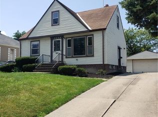 4306 Rockland Dr, Brooklyn, OH 44144