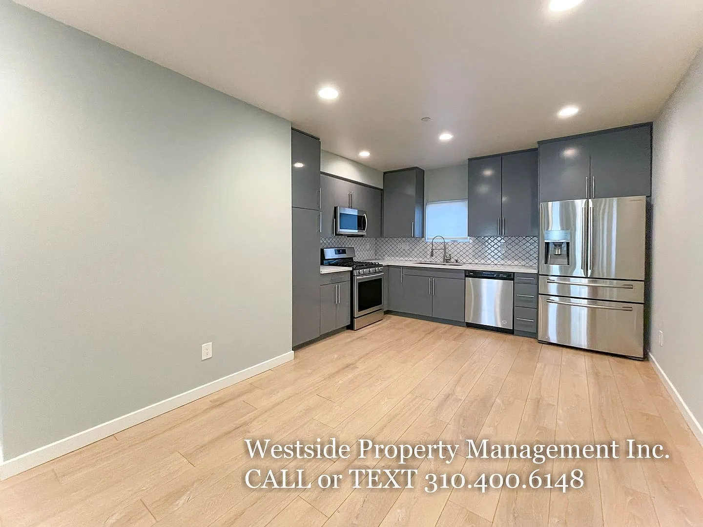 Stunning Modern 3 Bedroom Townhome in Hollywood — Photo 4
