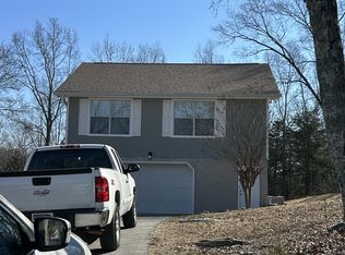 6616 Fairview Rd, Hixson, TN 37343