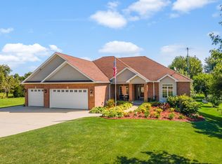 2810 N 1st St, Dekalb, IL 60115