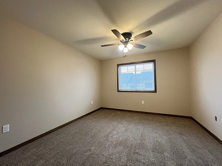 Gateway Place Apartments — Photo 101